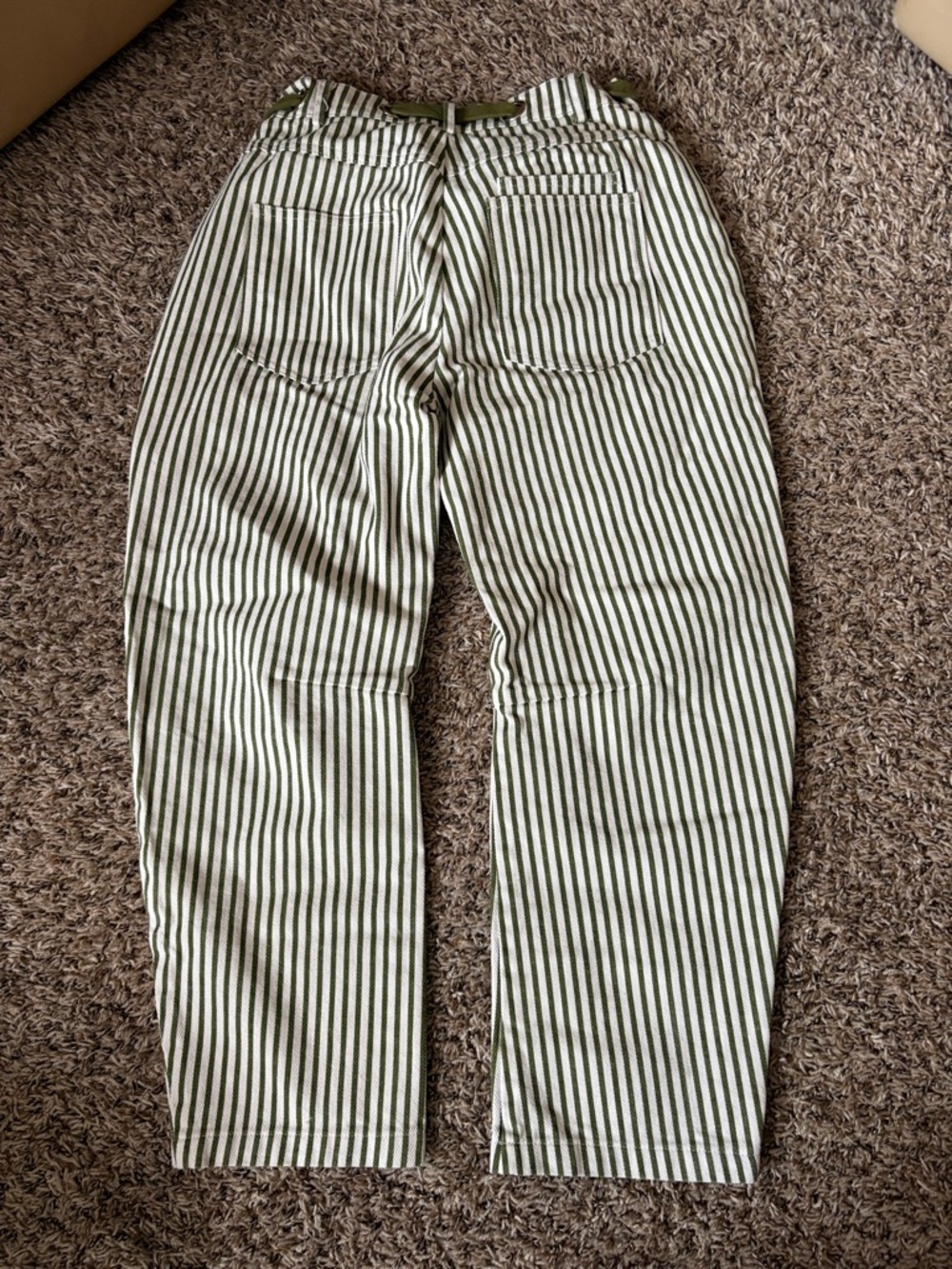 Jeans - Picture 4 of 4